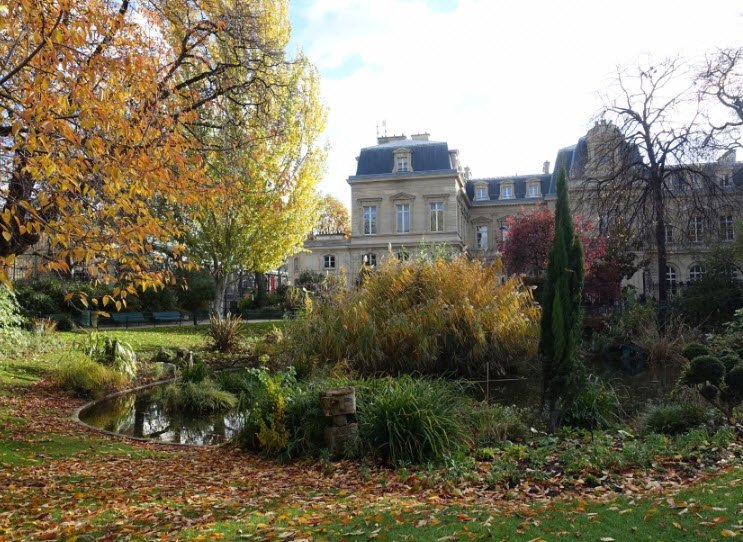 Square du Temple, France